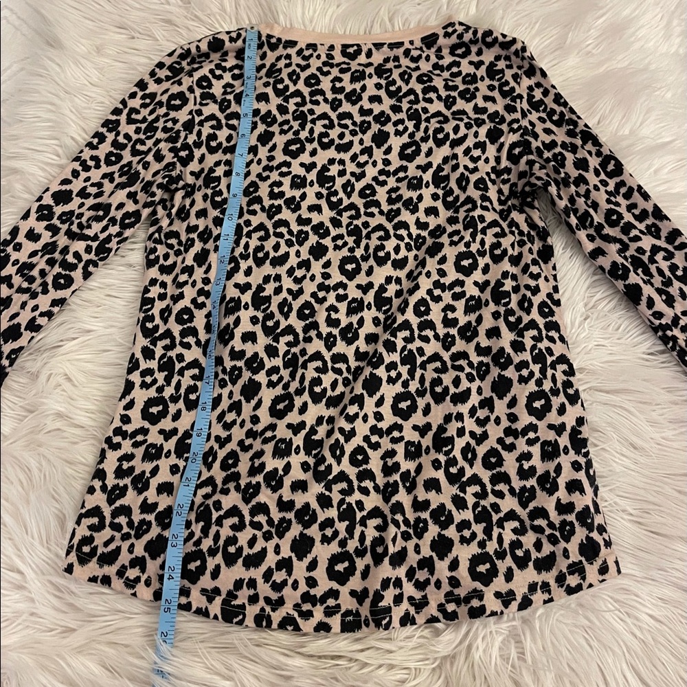 Leopard print | Top - Picture 14 of 16